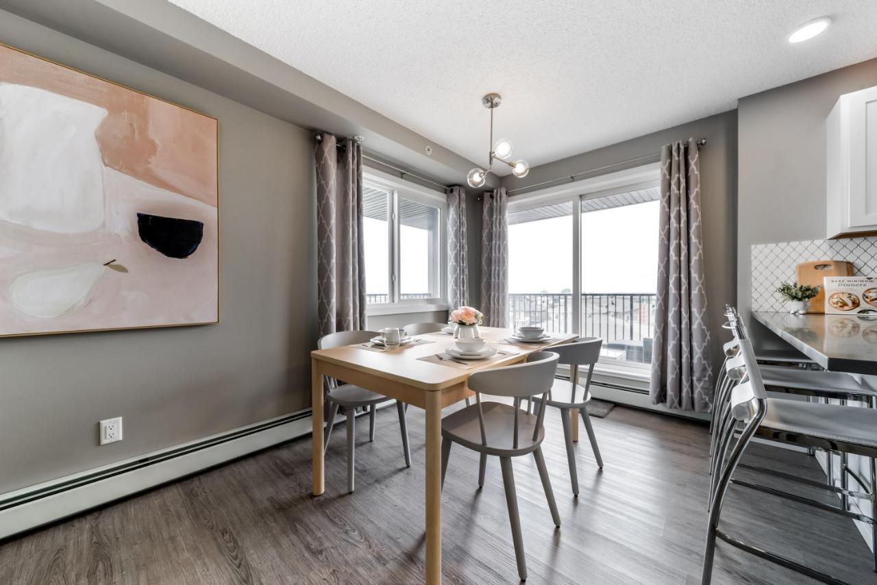 Peaceful Oasis Condo, Ac, Top Floor, Secure Ug Parking, Balcony, King Bed! Edmonton Exterior photo